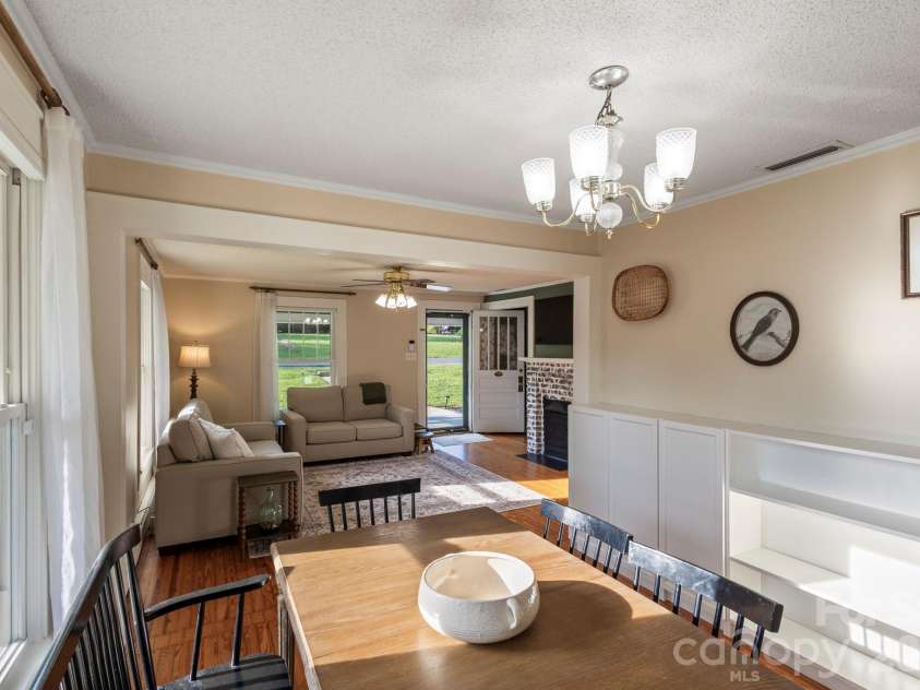 1810 Central Drive, Kannapolis, NC 28083.  MLS# CAR4421078, YatesRealty ID 48561. 