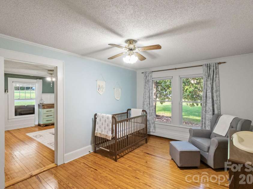 1810 Central Drive, Kannapolis, NC 28083.  MLS# CAR4421078, YatesRealty ID 48561. 
