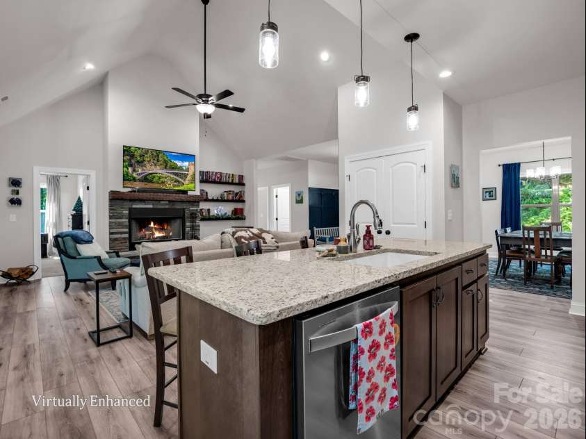365 Utsonati Lane, Brevard, NC 28712.  MLS# CAR4421033, YatesRealty ID 48562. 