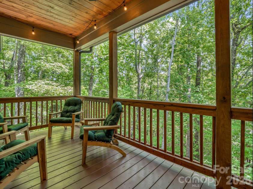 365 Utsonati Lane, Brevard, NC 28712.  MLS# CAR4421033, YatesRealty ID 48562. 