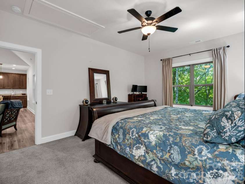 365 Utsonati Lane, Brevard, NC 28712.  MLS# CAR4421033, YatesRealty ID 48562. 