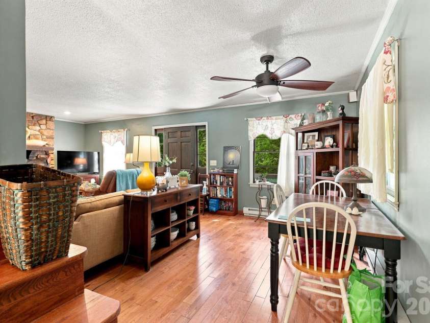 922 Goose Hollow Road, Newland, NC 28657.  MLS# CAR4421263, YatesRealty ID 48564. 