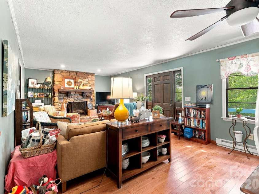 922 Goose Hollow Road, Newland, NC 28657.  MLS# CAR4421263, YatesRealty ID 48564. 
