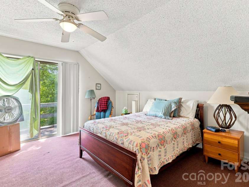 922 Goose Hollow Road, Newland, NC 28657.  MLS# CAR4421263, YatesRealty ID 48564. 