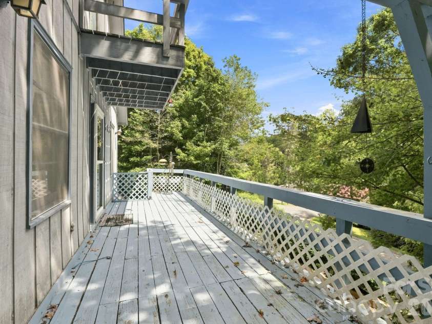 922 Goose Hollow Road, Newland, NC 28657.  MLS# CAR4421263, YatesRealty ID 48564. 