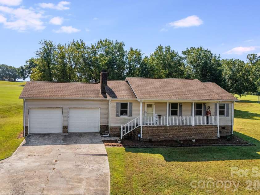 3020 Vernell Lane, Shelby, NC 28150.  MLS# CAR4420785, YatesRealty ID 48566. 