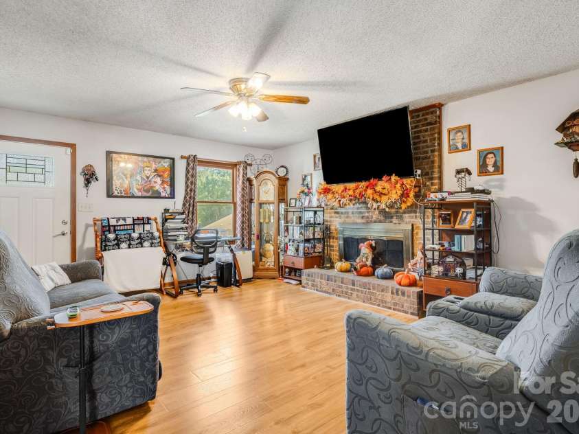 3020 Vernell Lane, Shelby, NC 28150.  MLS# CAR4420785, YatesRealty ID 48566. 