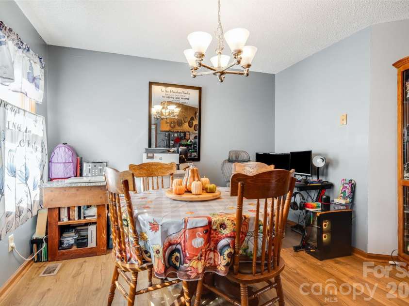 3020 Vernell Lane, Shelby, NC 28150.  MLS# CAR4420785, YatesRealty ID 48566. 