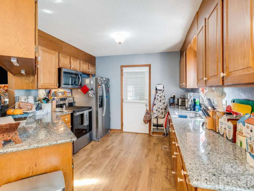 3020 Vernell Lane, Shelby, NC 28150.  MLS# CAR4420785, YatesRealty ID 48566. 
