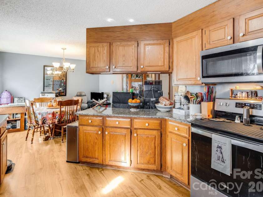 3020 Vernell Lane, Shelby, NC 28150.  MLS# CAR4420785, YatesRealty ID 48566. 