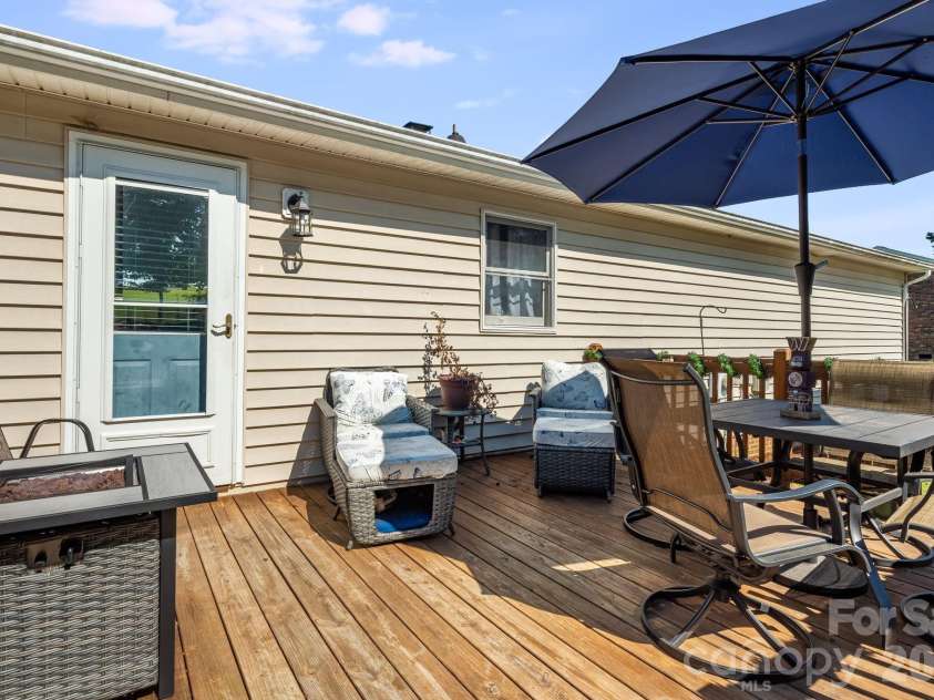 3020 Vernell Lane, Shelby, NC 28150.  MLS# CAR4420785, YatesRealty ID 48566. 