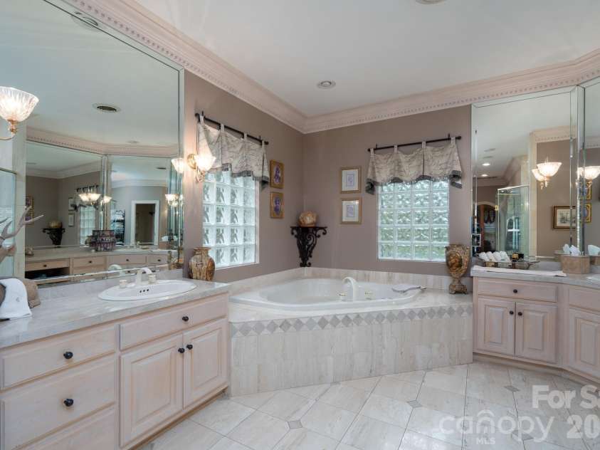 117 Whitley Mill Road, New London, NC 28127.  MLS# CAR4358547, YatesRealty ID 4857. Primary Bath
