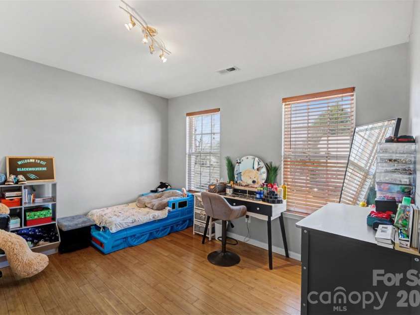 1432 Bedlington Drive, Charlotte, NC 28269.  MLS# CAR4345874, YatesRealty ID 4857. 