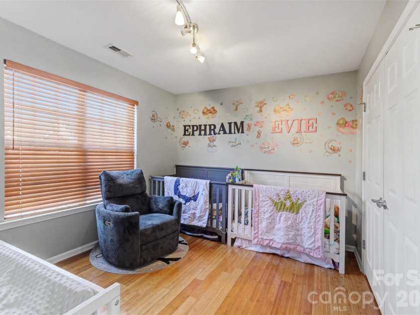 1432 Bedlington Drive, Charlotte, NC 28269.  MLS# CAR4345874, YatesRealty ID 4857. 