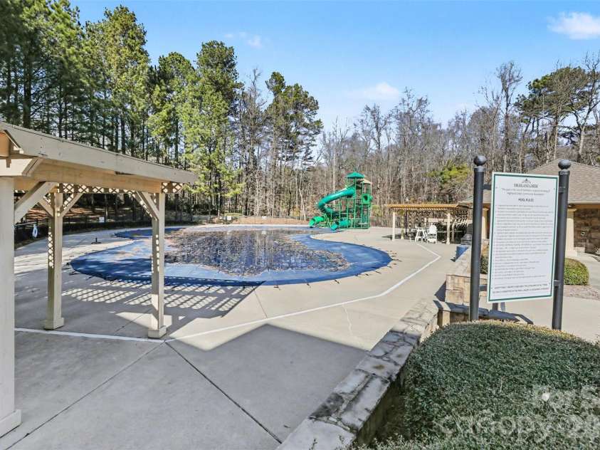 1432 Bedlington Drive, Charlotte, NC 28269.  MLS# CAR4345874, YatesRealty ID 4857. 