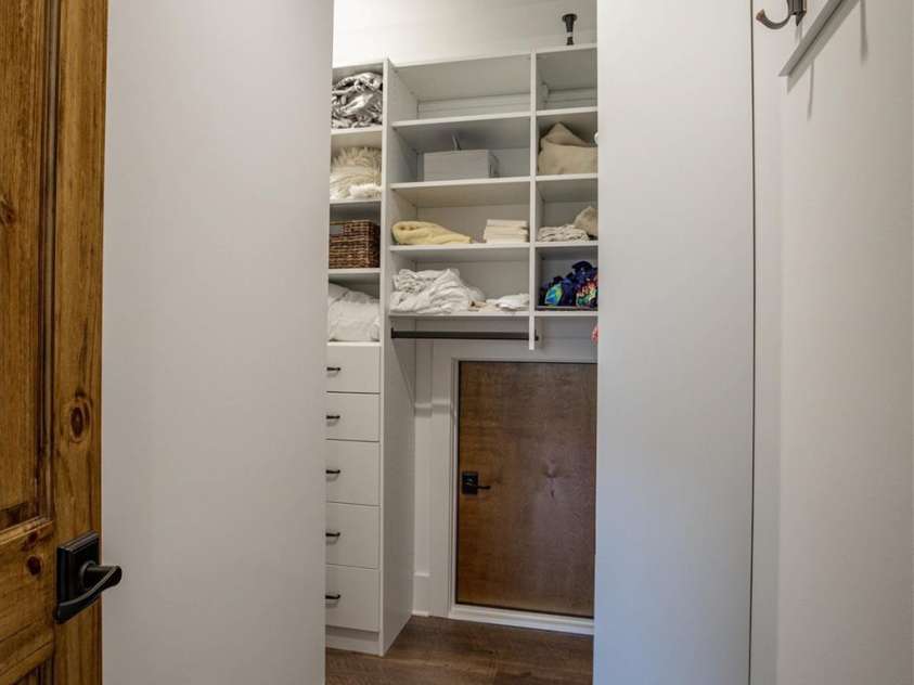 2179 Sycamore Drive, Nebo, NC 28761.  MLS# CAR4221263, YatesRealty ID 4857. Closet with 