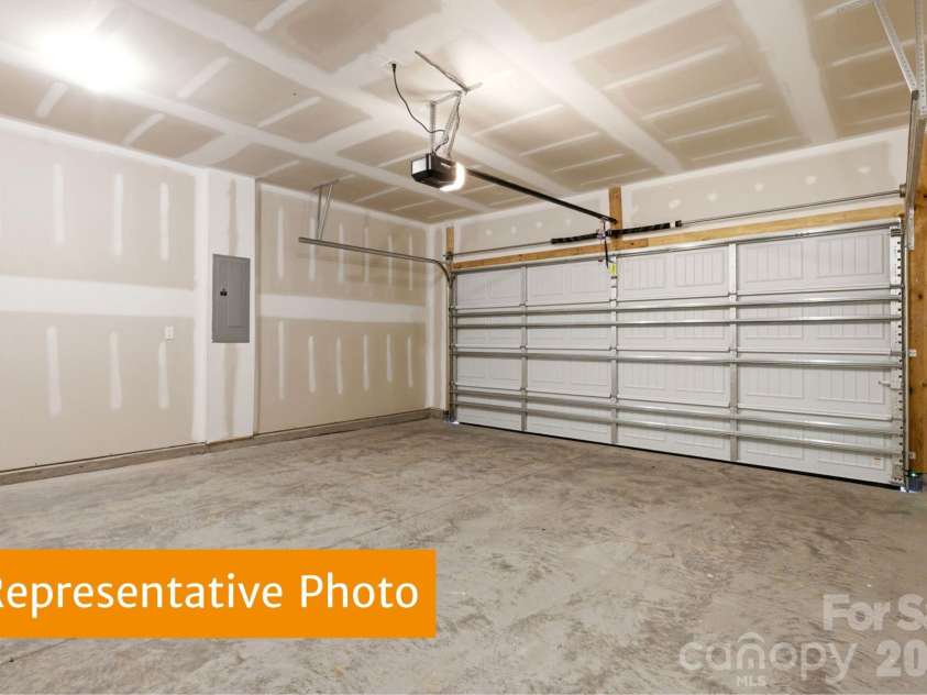 908 Rowe Crossing Drive, Newton, NC 28658.  MLS# CAR4421310, YatesRealty ID 48571. 