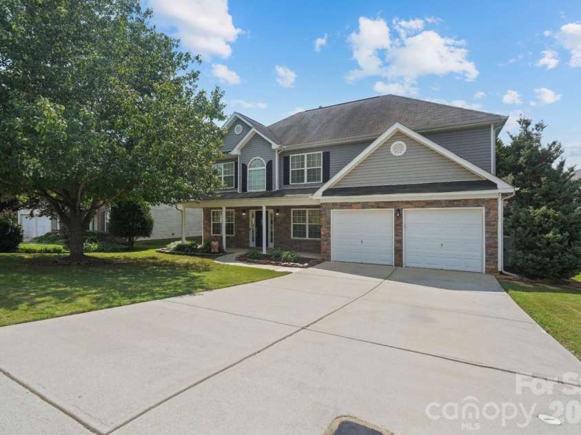190 Almora Loop, Mooresville, NC 28115.  MLS# CAR4420835, YatesRealty ID 48574. 