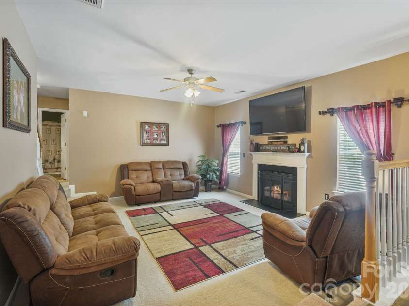 190 Almora Loop, Mooresville, NC 28115.  MLS# CAR4420835, YatesRealty ID 48574. 