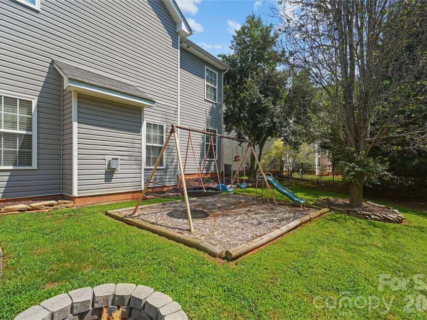 190 Almora Loop, Mooresville, NC 28115.  MLS# CAR4420835, YatesRealty ID 48574. 
