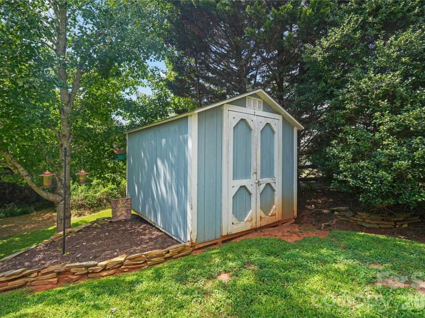 190 Almora Loop, Mooresville, NC 28115.  MLS# CAR4420835, YatesRealty ID 48574. 