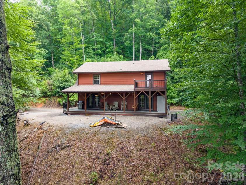 32 Grand View Estates Drive, Whittier, NC 28789.  MLS# CAR4419954, YatesRealty ID 48579. 