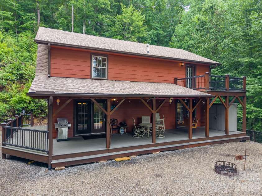 32 Grand View Estates Drive, Whittier, NC 28789.  MLS# CAR4419954, YatesRealty ID 48579. 