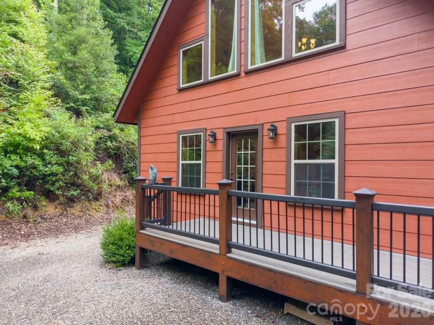 32 Grand View Estates Drive, Whittier, NC 28789.  MLS# CAR4419954, YatesRealty ID 48579. 