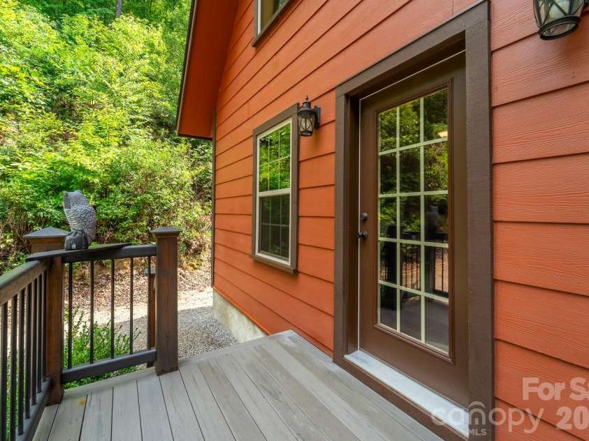 32 Grand View Estates Drive, Whittier, NC 28789.  MLS# CAR4419954, YatesRealty ID 48579. 