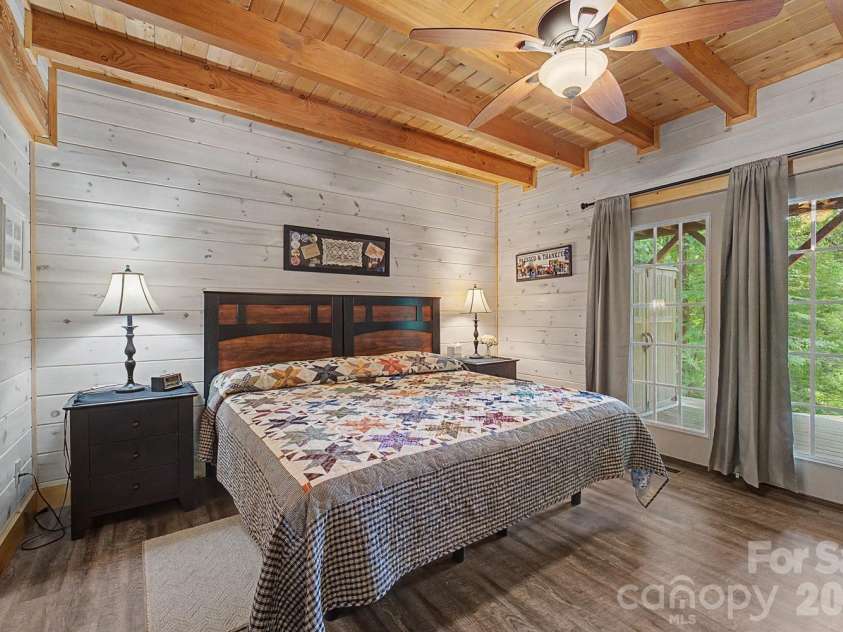 32 Grand View Estates Drive, Whittier, NC 28789.  MLS# CAR4419954, YatesRealty ID 48579. 