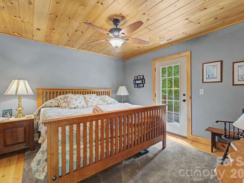 32 Grand View Estates Drive, Whittier, NC 28789.  MLS# CAR4419954, YatesRealty ID 48579. 