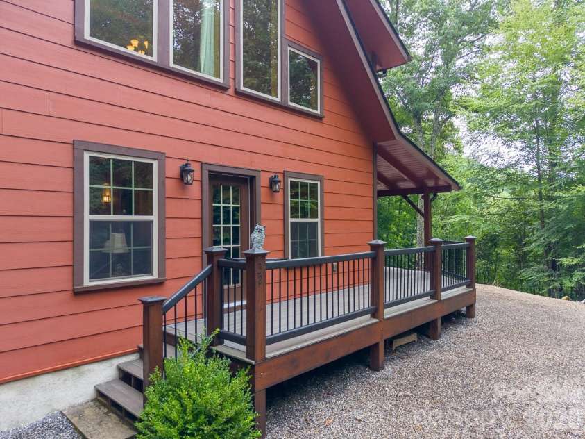 32 Grand View Estates Drive, Whittier, NC 28789.  MLS# CAR4419954, YatesRealty ID 48579. 
