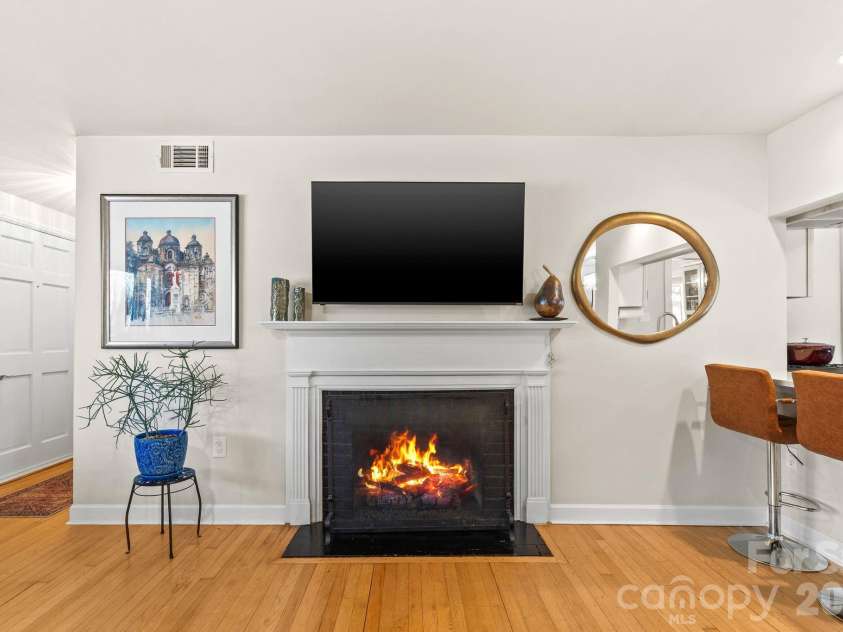 50 Midland Drive, Asheville, NC 28804.  MLS# CAR4340820, YatesRealty ID 4858. 