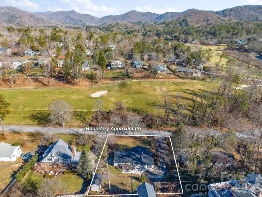 50 Midland Drive, Asheville, NC 28804.  MLS# CAR4340820, YatesRealty ID 4858. 