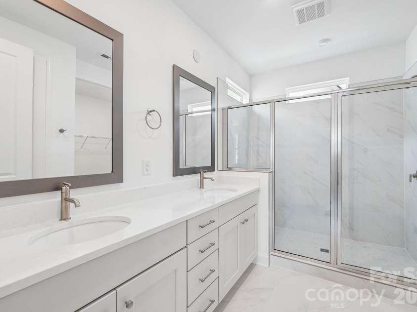 1009 Cobalt Drive, Tega Cay, SC 29708.  MLS# CAR4420314, YatesRealty ID 48580. Primary bathroom