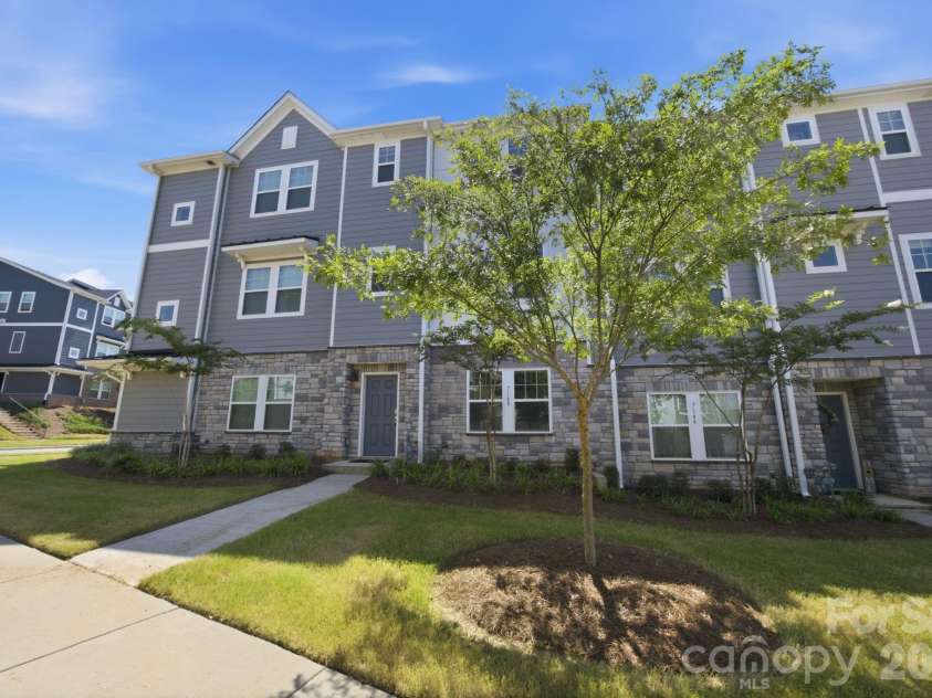 7148 Bryce Avenue, Charlotte, NC 28217.  MLS# CAR4420429, YatesRealty ID 48584. 