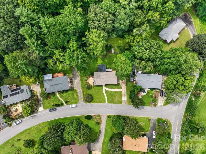 7 Mountainbrook Road, Asheville, NC 28805.  MLS# CAR4418468, YatesRealty ID 48585. Mountainbrook