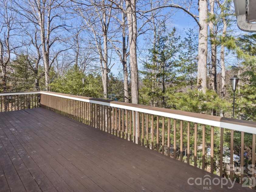 111 Sunny Ridge Drive, Asheville, NC 28804.  MLS# CAR4421169, YatesRealty ID 48587. Main level deck