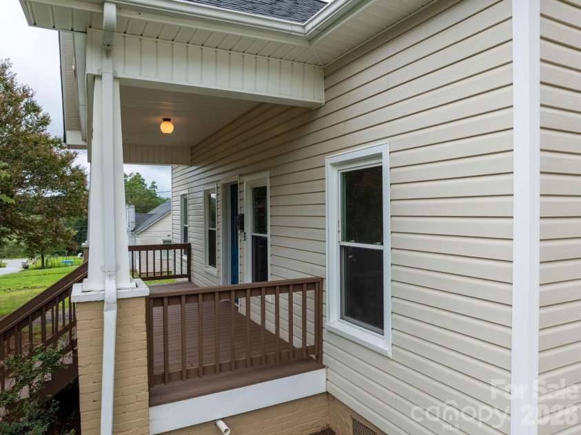 410 Spruce Street, Lenoir, NC 28645.  MLS# CAR4410163, YatesRealty ID 48588. 
