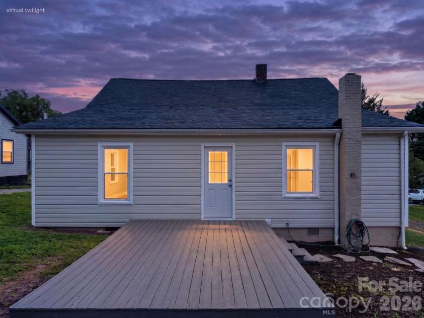 410 Spruce Street, Lenoir, NC 28645.  MLS# CAR4410163, YatesRealty ID 48588. 