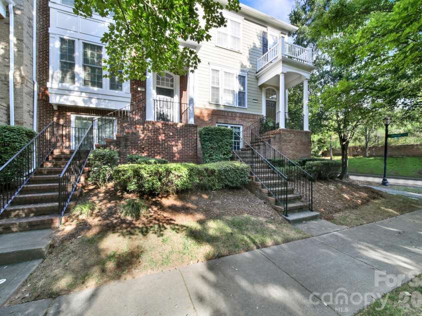 927 Lyndley Drive, Fort Mill, SC 29708.  MLS# CAR4420322, YatesRealty ID 48589. 