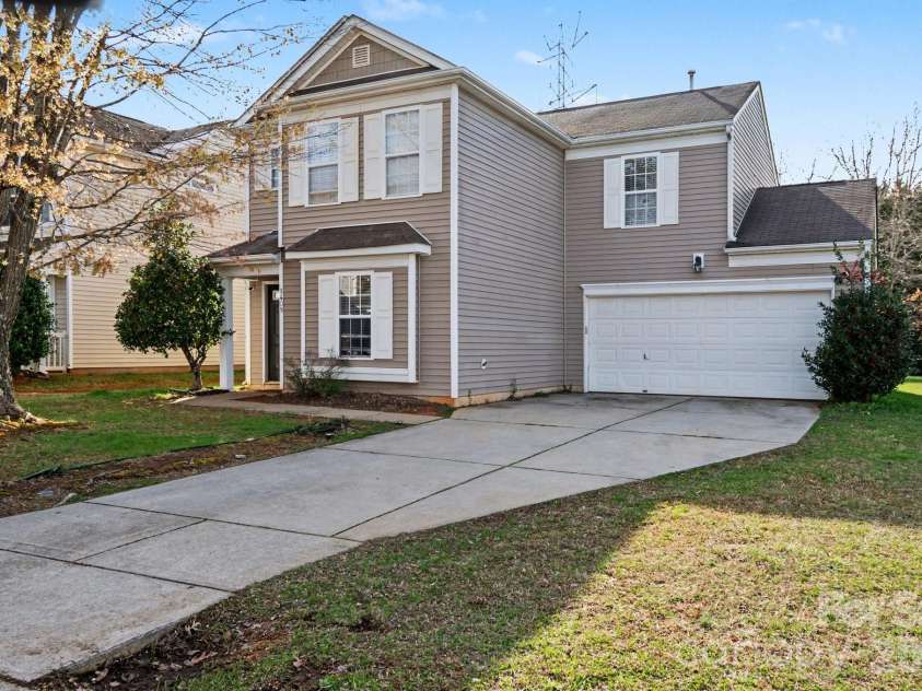 1409 Majestic Meadow Drive, Charlotte, NC 28216.  MLS# CAR4350510, YatesRealty ID 4859. 