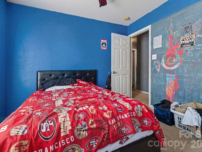 1409 Majestic Meadow Drive, Charlotte, NC 28216.  MLS# CAR4350510, YatesRealty ID 4859. 