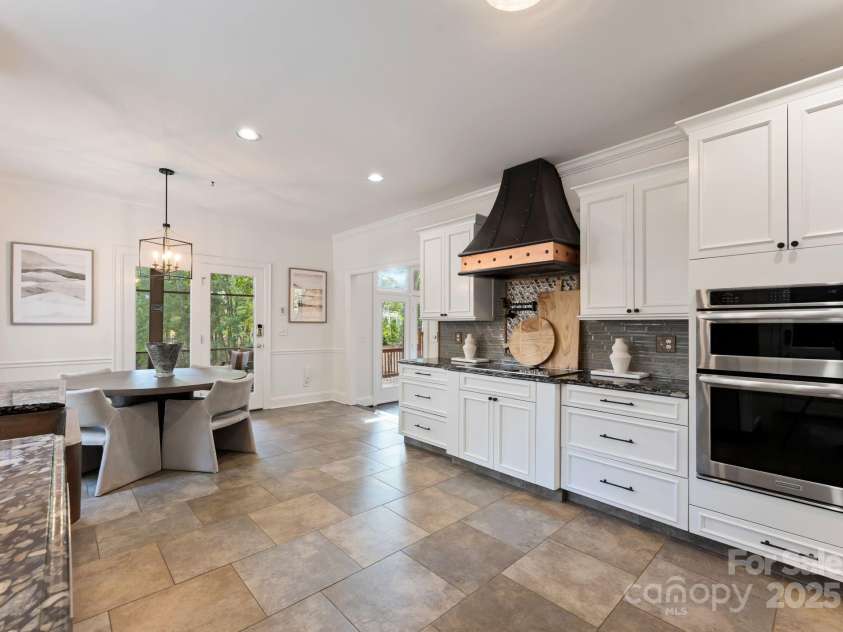 252 Greyfriars Road, Mooresville, NC 28117.  MLS# CAR4298988, YatesRealty ID 4859. 