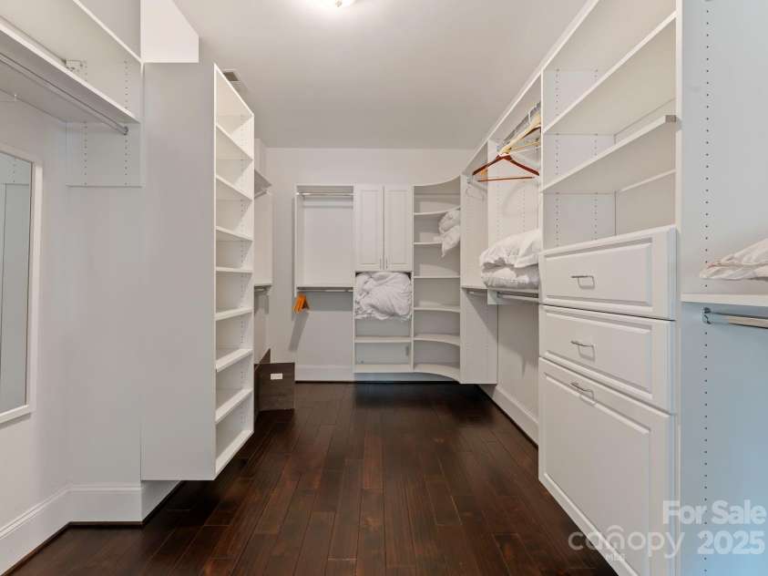 252 Greyfriars Road, Mooresville, NC 28117.  MLS# CAR4298988, YatesRealty ID 4859. 