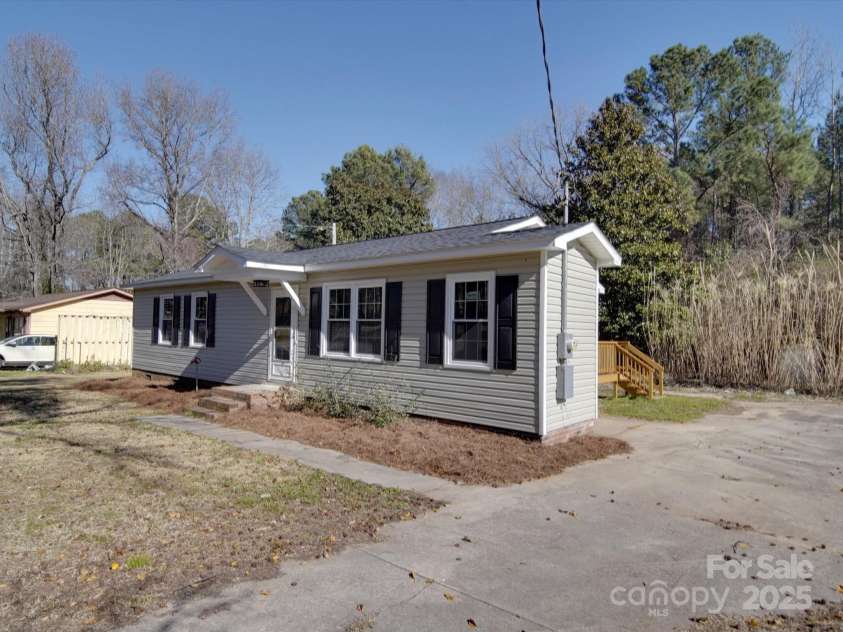 3410 Nc 109 Highway, Wadesboro, NC 28170.  MLS# CAR4228989, YatesRealty ID 4859. 