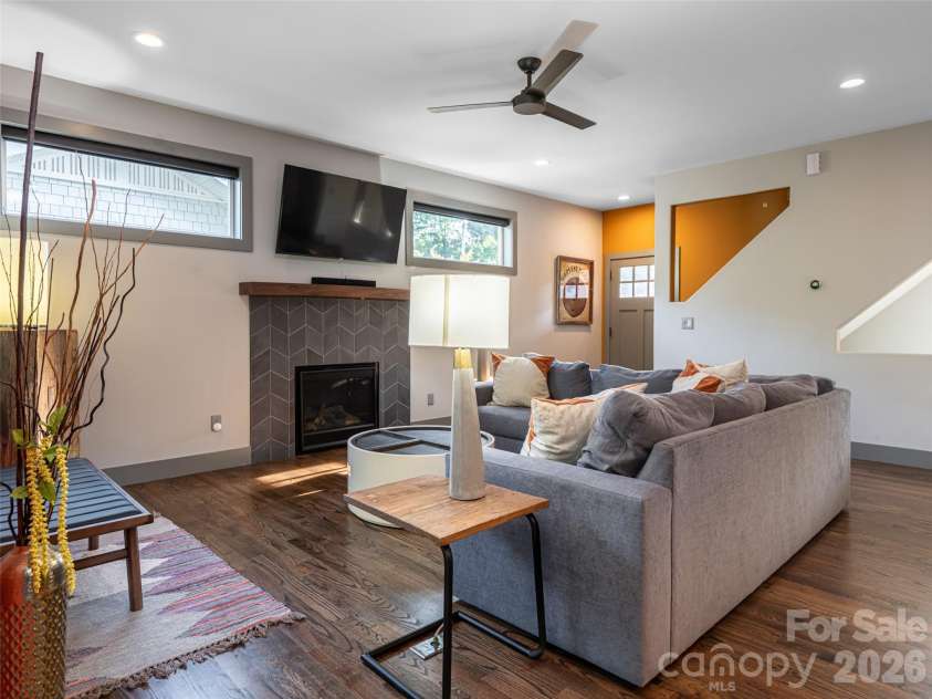 158 Riverview Drive, Asheville, NC 28806.  MLS# CAR4419025, YatesRealty ID 48590. 