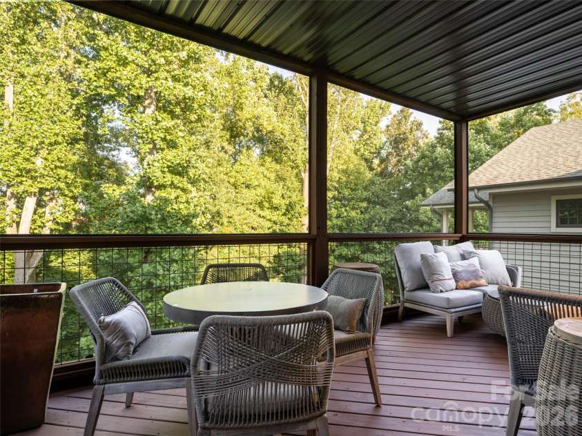 158 Riverview Drive, Asheville, NC 28806.  MLS# CAR4419025, YatesRealty ID 48590. 