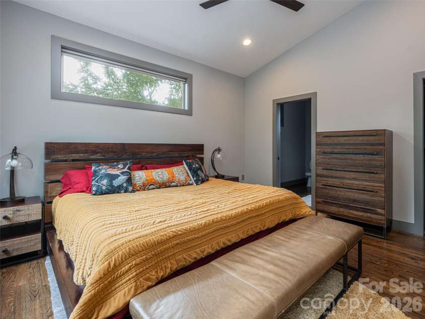 158 Riverview Drive, Asheville, NC 28806.  MLS# CAR4419025, YatesRealty ID 48590. 
