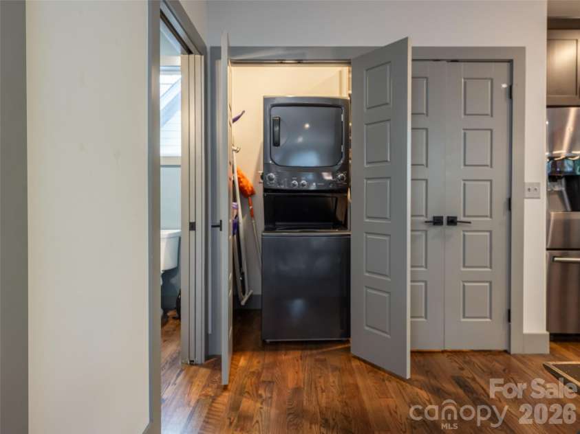 158 Riverview Drive, Asheville, NC 28806.  MLS# CAR4419025, YatesRealty ID 48590. 